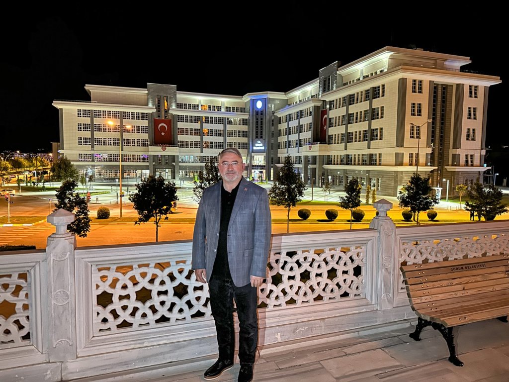 Belediye Başkanı Dr. Halil İbrahim Aşgın, Miraç Kandili nedeniyle yazılı açıklama yaptı. 