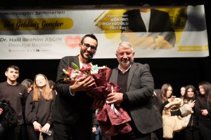 Çorum Belediyesi’nden gençlere motivasyon takviyesi