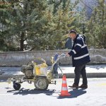 Otobüs durakları yol çizgileri ile belirleniyor