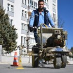 Otobüs durakları yol çizgileri ile belirleniyor