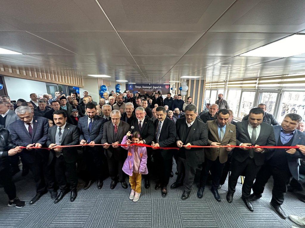 Emekliler Lokali açıldı