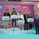 Spor oyunları etkinliğinde ödüller sahiplerini buldu