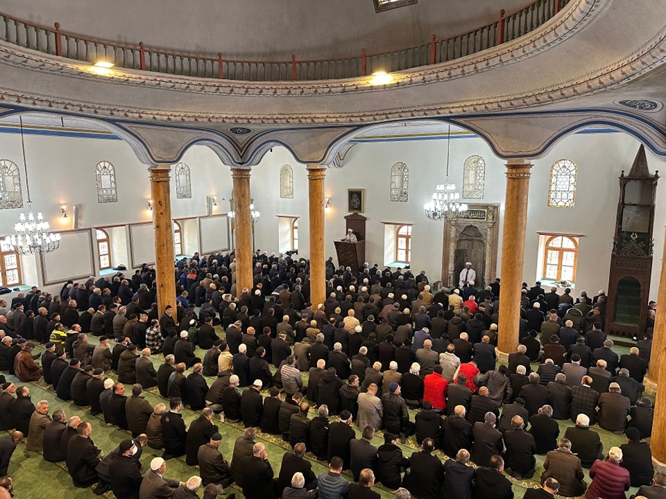 Ulucami tüm ihtişamıyla ibadete açıldı