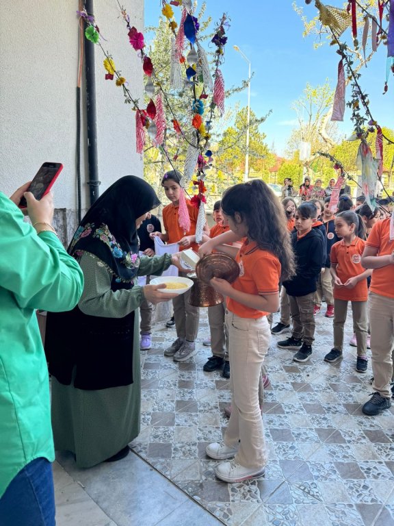 Belediye, “Çiğdem Aşı” geleneğini yaşatıyor