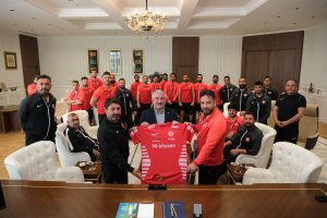 Ampute Milli Takımı Başkan Aşgın’ı ziyaret etti