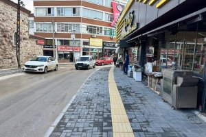 Belediye, Taşhan Caddesi'nin kaldırımlarını yeniledi
