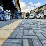 Belediye, Taşhan Caddesi'nin kaldırımlarını yeniledi
