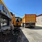 Taşhan Caddesi'nin kaldırımları yenileniyor