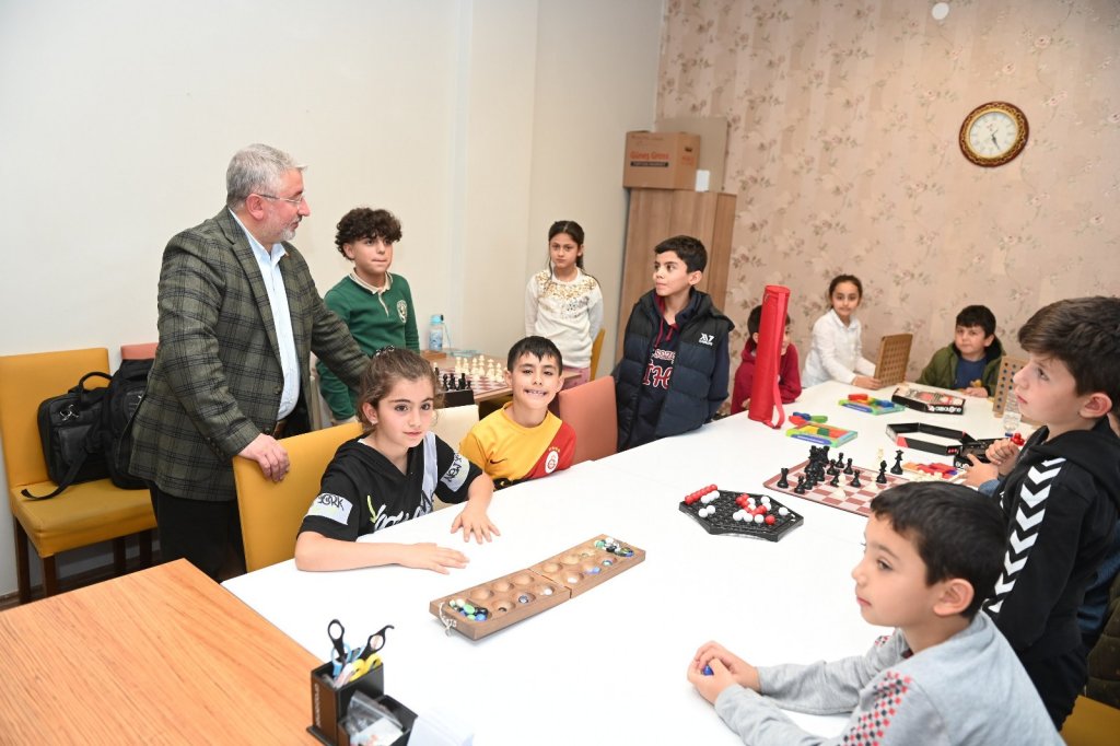 Belediye Gençlik Merkezleri’nde Yaz Kurslarına Kayıtlar Başladı