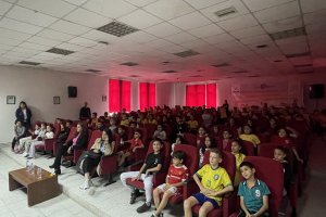 Kent Konseyi’nden öğrencilere beslenme semineri