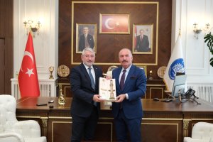 Vali Çalgan’dan ilk iade-i ziyaret Başkan Aşgın’a