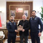 Azerbaycanlı güreşçilerden Başkan Aşgın’a ziyaret