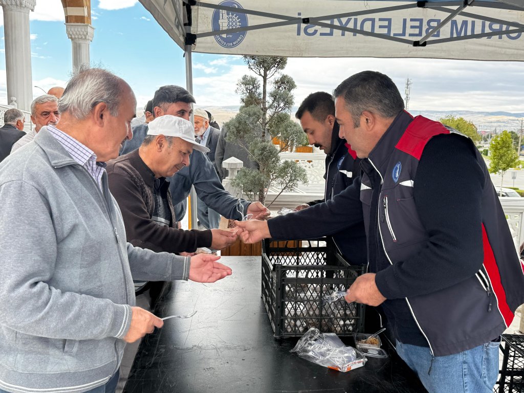 Ebediyete İrtihal Eden Gaziler İçin Helva İkramı