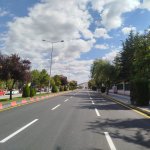 Yol çizgileri yenileniyor 