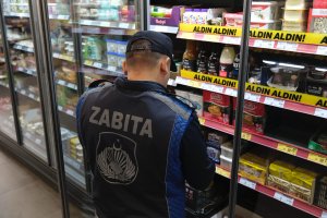 Belediye Zabıta Ekiplerinden Marketlere Sıkı Denetim