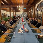 Kitap Fuarına katkı sunan iş insanlarına plaket