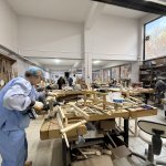 Kadın Eli Ahşabı Sanata Dönüştürüyor