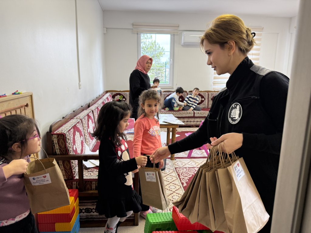 Çorum Belediyesi’nden Tekne Orucu Tutan Miniklere İftariyelik