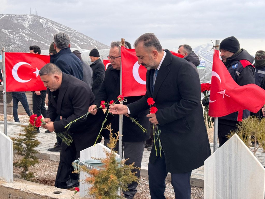 Depremin 3. Yıl Dönümünde Çorum Belediyesi Kardeş Şehir Afşin’deydi