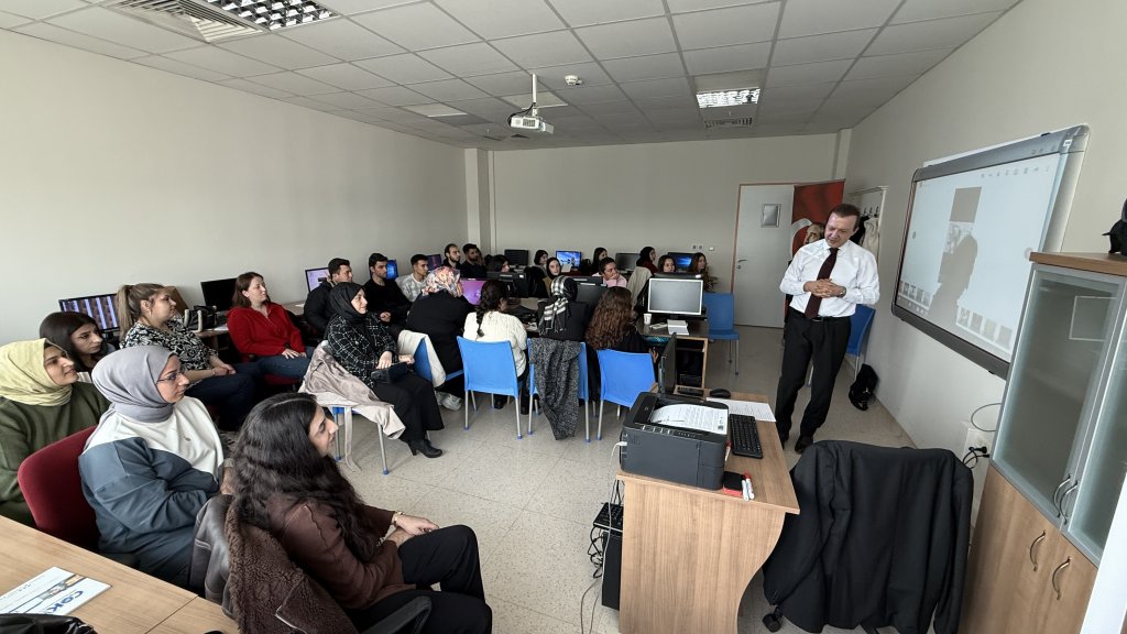 FARMAHANE Projesi Kapsamında Eczacı Kalfası Eğitimleri Başladı