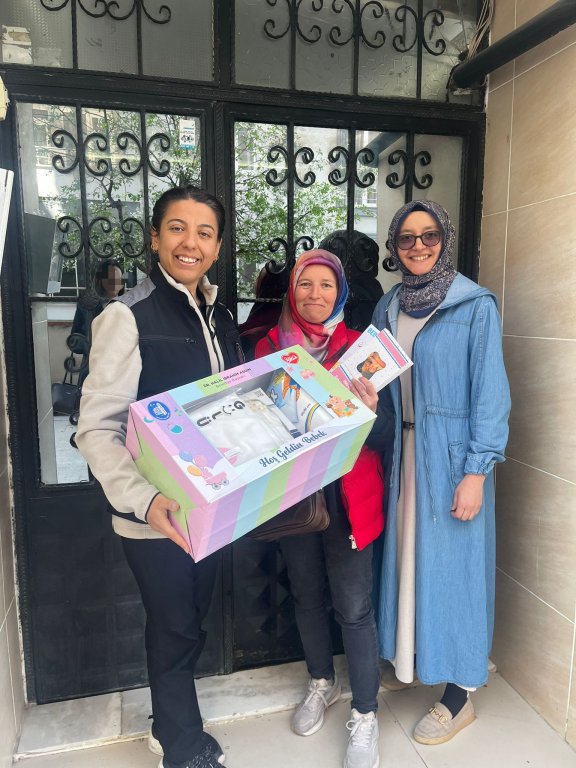 Belediyeden Anne ve Bebeklere Evde Sağlık Desteği