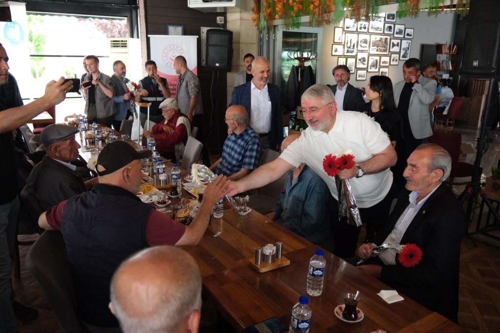BAŞKAN AŞGIN, ŞEHİT AİLELERİYLE BABALAR GÜNÜ’NDE BİR ARAYA GELDİ