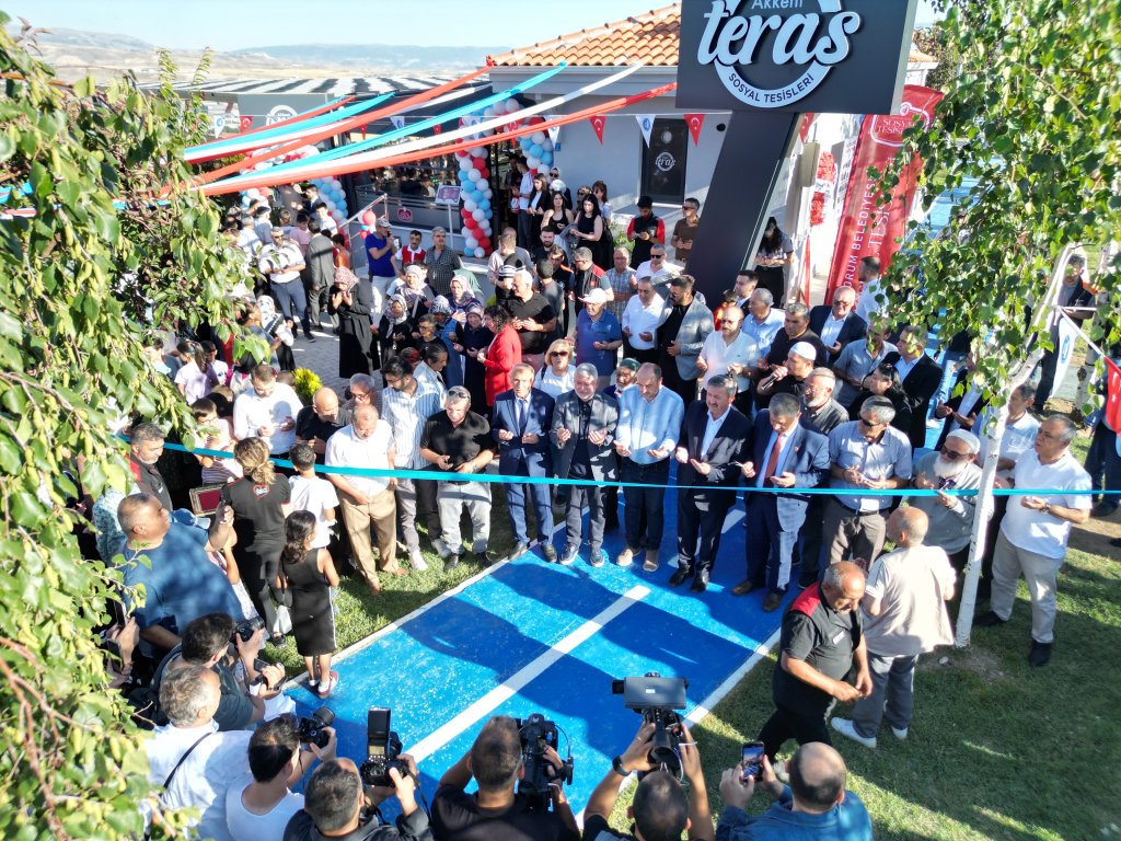 AKKENT TERAS KAFE SOSYAL TESİSLERİ HİZMETE AÇILDI